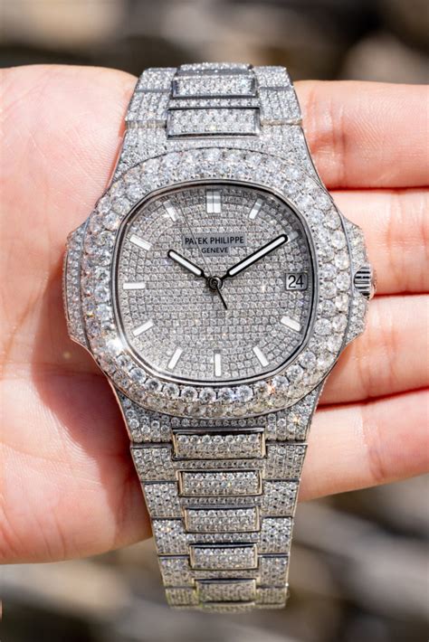 patek philippe nautilus or jaune|Patek Philippe Nautilus full diamond.